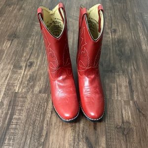 Size 6 Red cowboy boots